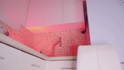 Snapshot of aveksmr chatting on October 25, 5:08 pm Kate online show from October 25, 5:08 pm