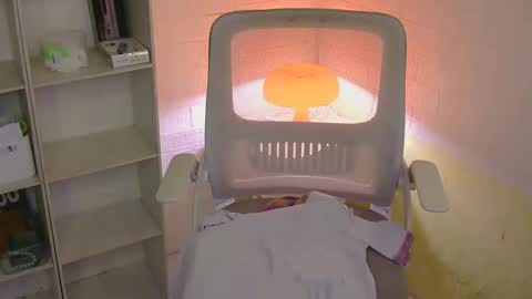 Rhian online show from April 2, 3:15 am