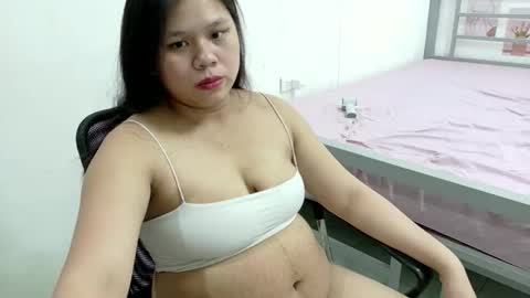 avery_7 online show from April 2, 11:52 am