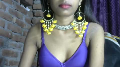 avery_lust01 online show from January 28, 5:43 am