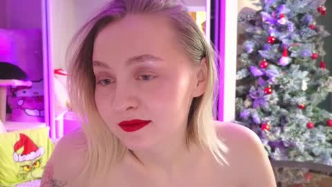 Snapshot of avgustina_love chatting on January 25, 1:08 pm avgustina_love online show from January 25, 1:08 pm