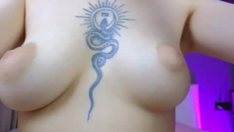 avgustina_love online show from November 20, 9:20 am