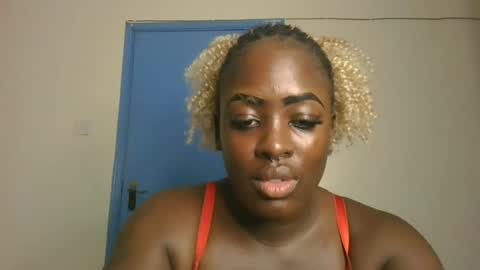 avian_babe1 online show from July 28, 6:20 pm