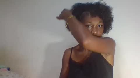 Snapshot of avotraina chatting on February 18, 3:24 am avotraina online show from February 18, 3:24 am