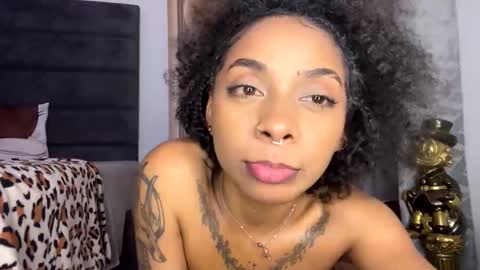 Avril online show from March 17, 4:17 am