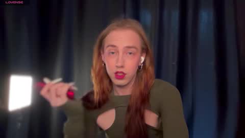 avril_pearly_ online show from February 18, 11:28 am