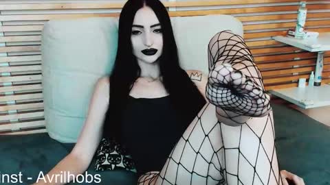 Avril online show from November 7, 6:24 am