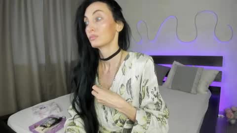Snapshot of avrora_mars chatting on May 20, 9:15 am Avrora online show from May 20, 9:15 am