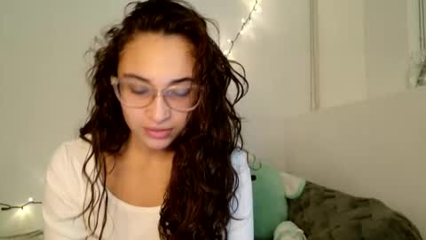 Avaia online show from January 10, 12:34 am