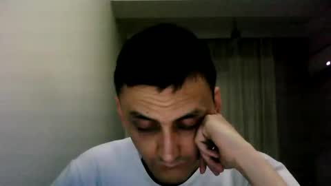 Snapshot of awesenheit chatting on November 29, 3:09 am awesenheit online show from November 29, 3:09 am