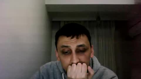 awesenheit online show from April 5, 7:22 pm