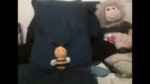 aweshite online show from March 8, 6:47 pm