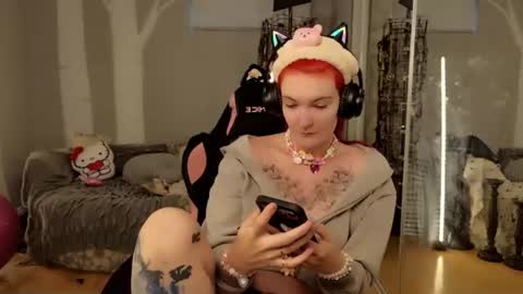 awesomeblossommm online show from June 30, 6:42 pm