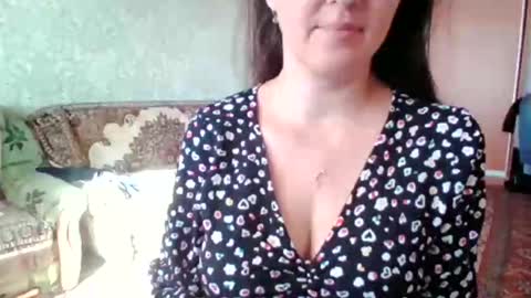 Snapshot of awesomeladyy chatting on November 2, 9:00 am awesomeladyy online show from November 2, 9:00 am