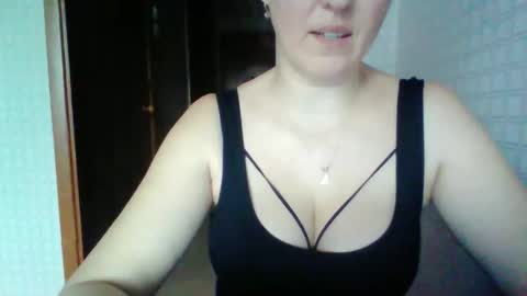 awesomeladyy online show from February 25, 8:57 am