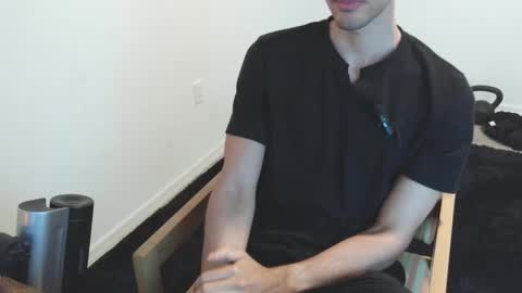 Snapshot of awwdi1 chatting on February 21, 4:37 pm Edward Skellington online show from February 21, 4:37 pm