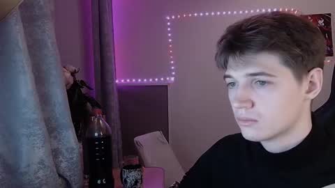 Snapshot of axel_0ne chatting on February 1, 12:48 pm axel_0ne online show from February 1, 12:48 pm