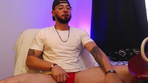 Snapshot of axel_7070 chatting on November 29, 11:35 am Independiente Model online show from November 29, 11:35 am