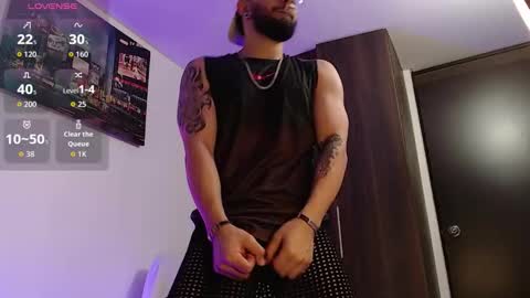 Independiente Model online show from March 27, 12:16 pm