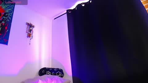 Snapshot of axel_7070 chatting on July 26, 2:24 pm Independiente Model online show from July 26, 2:24 pm