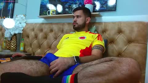 Axel online show from January 15, 6:29 am