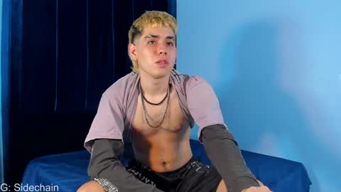 Axel cifer online show from December 10, 4:56 am