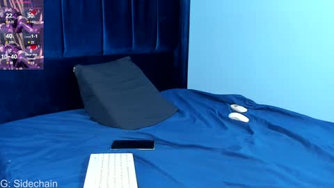 Axel cifer online show from December 11, 8:47 am