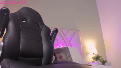 Snapshot of axel_creed chatting on February 27, 2:55 am Yooung King online show from February 27, 2:55 am