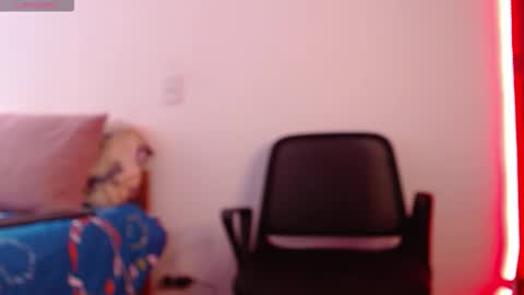 axel davis  online show from October 10, 1:32 pm