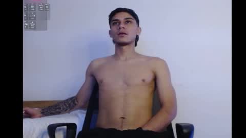 axel davis  online show from October 22, 7:41 am