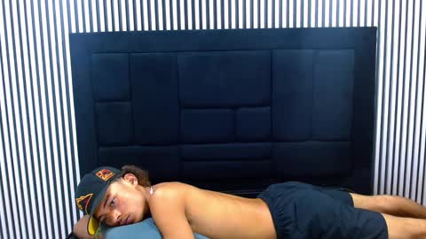 axel_diamond online show from February 27, 3:59 pm