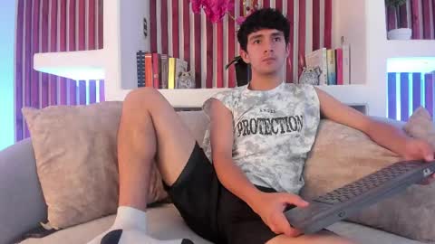 axel_draven online show from June 4, 11:49 am