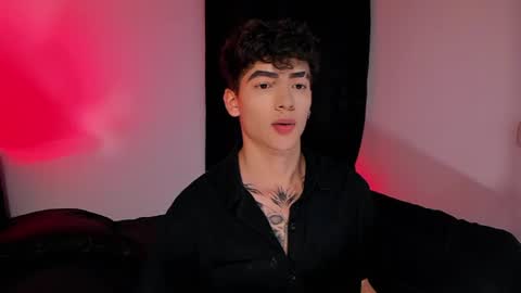 Snapshot of axel_inkshade chatting on June 17, 12:35 am Axel online show from June 17, 12:35 am