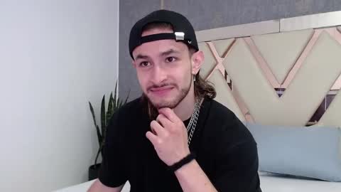 Snapshot of axel_porn_ chatting on June 2, 1:02 pm Axel online show from June 2, 1:02 pm