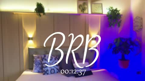 Axel  online show from April 18, 1:04 pm
