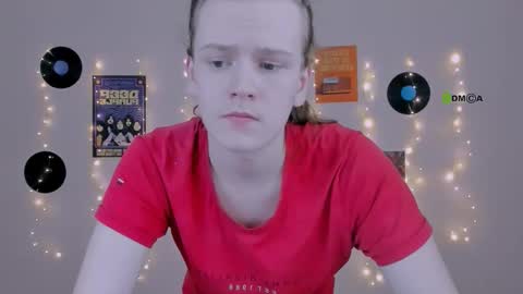 Snapshot of axel_scope chatting on February 9, 8:46 pm axel_scope online show from February 9, 8:46 pm