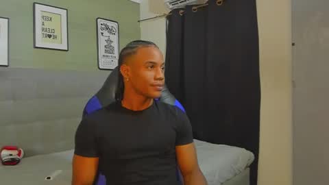 Snapshot of axel_silva3 chatting on October 10, 12:26 pm AXEL SILVA online show from October 10, 12:26 pm