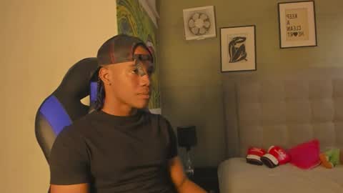 Snapshot of axel_silva3 chatting on October 12, 12:37 pm AXEL SILVA online show from October 12, 12:37 pm