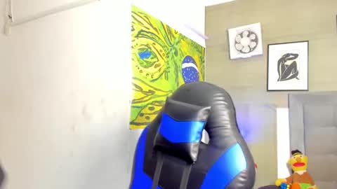 Snapshot of axel_silva3 chatting on November 9, 12:36 pm AXEL SILVA online show from November 9, 12:36 pm