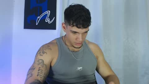Snapshot of axel_taylor21 chatting on February 7, 9:37 pm INDEPENDENT MODEL online show from February 7, 9:37 pm