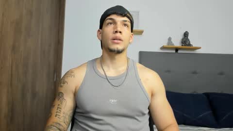 Snapshot of axel_taylor21 chatting on September 25, 3:21 am INDEPENDENT MODEL online show from September 25, 3:21 am