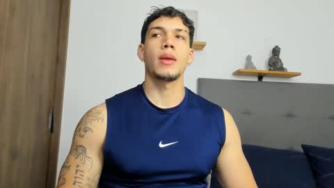 Snapshot of axel_taylor21 chatting on September 30, 4:23 pm INDEPENDENT MODEL online show from September 30, 4:23 pm