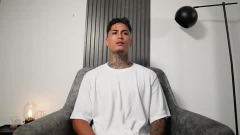 Agustin online show from October 17, 9:06 pm