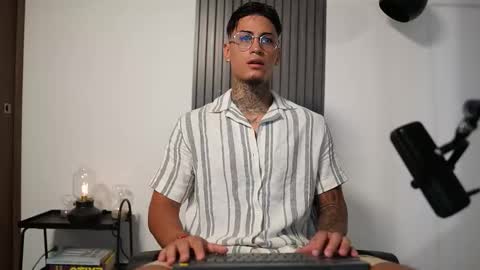 Agustin online show from October 24, 8:16 pm