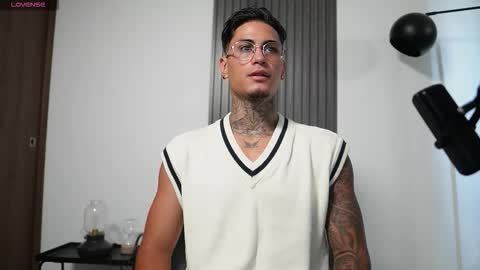 Agustin online show from November 11, 7:14 pm