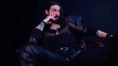 AxelColton online show from November 8, 11:43 am