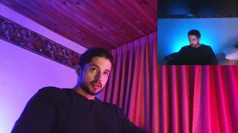 Snapshot of axelcr0ss chatting on September 16, 1:06 am axelcr0ss online show from September 16, 1:06 am