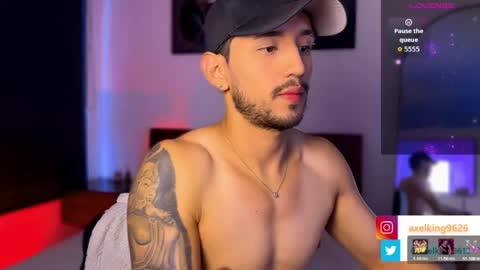 Snapshot of axelking13 chatting on March 1, 10:01 pm Axel King online show from March 1, 10:01 pm