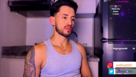 Snapshot of axelking13 chatting on March 11, 11:44 pm Axel King online show from March 11, 11:44 pm