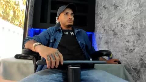 Axell Cross2 online show from October 25, 4:57 pm